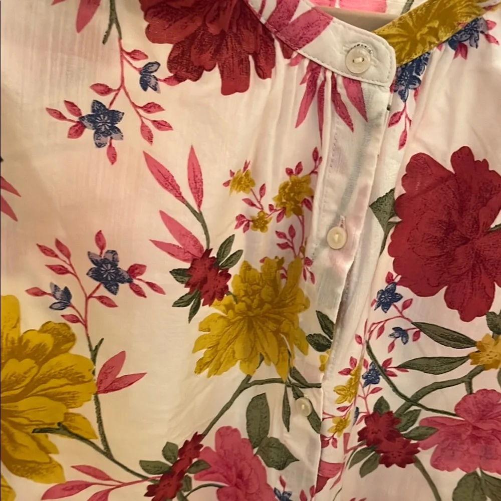 Old Navy Floral Sleeveless Blouse - Multicolor - Picture 6 of 6